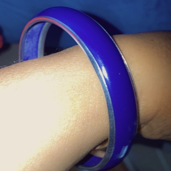 Vintage  Navy blue silver tone trim bangle bracelet - Picture 1 of 7